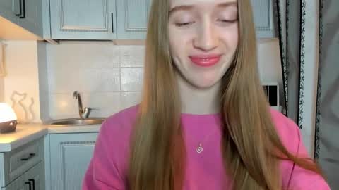 Snapshot of leslie_my_lovee chatting on October 2025 08:38:01 PM LESLIE online show from October 2025 08:38:01 PM