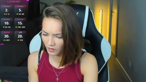 Snapshot of leslie_scottt chatting on June 2026 05:52:02 AM Leslie online show from June 2026 05:52:02 AM