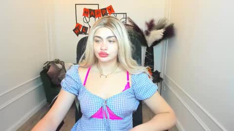 Snapshot of lesliemineg chatting on October 2025 11:36:02 AM lesliemineg online show from October 2025 11:36:02 AM