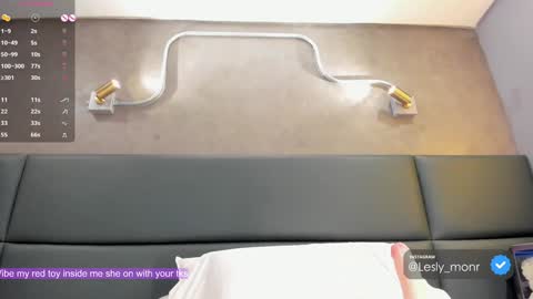 Snapshot of leslymonroe chatting on December 2024 01:45:02 PM Lesly online show from December 2024 01:45:02 PM