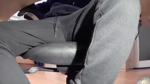 Lesorio online show from January 2025 06:47:01 PM