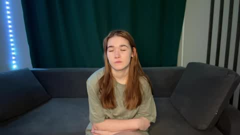 Hello my love Im Val online show from June 2026 04:31:02 PM