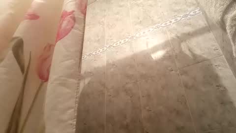 lessismore66 online show from September 2025 09:25:02 AM