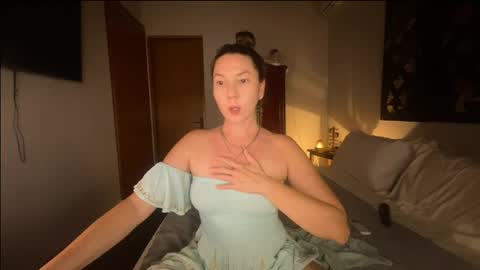 lessya_magic online show from May 2026 12:43:02 PM