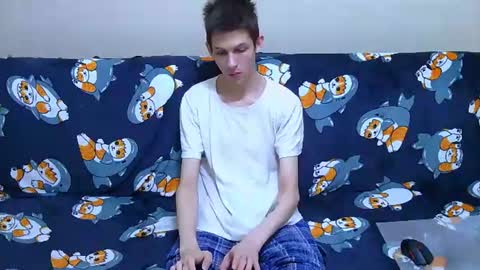 Snapshot of lester_broo chatting on June 2026 02:04:01 PM lester_broo online show from June 2026 02:04:01 PM