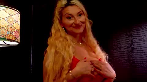 leticiareys online show from November 2025 06:51:02 PM