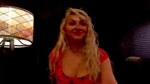 leticiareys online show from February 2026 11:29:02 AM