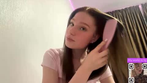 Kate online show from September 2025 03:34:01 PM