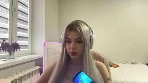 Natalie online show from May 2026 09:27:02 AM