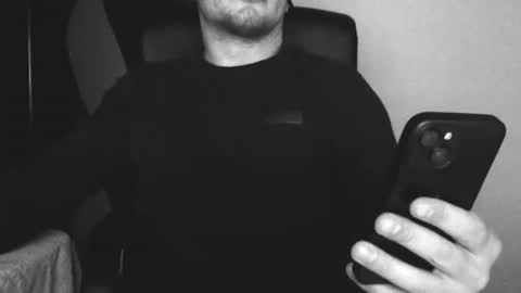 Snapshot of lev1ngston chatting on September 2025 11:54:01 PM lev1ngston online show from September 2025 11:54:01 PM