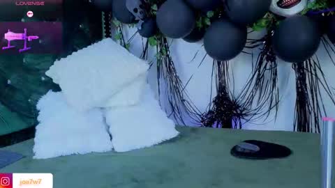 Levi  online show from October 2025 02:29:01 PM