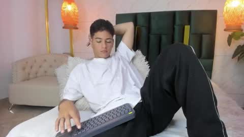 LevySteven online show from November 2025 05:17:01 AM