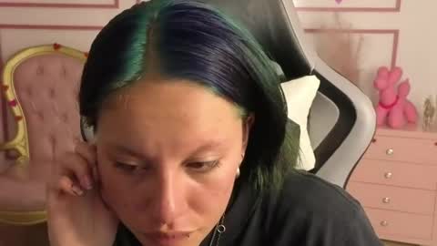 lewii_t online show from April 2026 03:20:02 AM