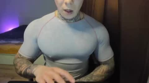 Snapshot of lewis_muscleee chatting on March 2026 05:18:02 PM blablablack online show from March 2026 05:18:02 PM