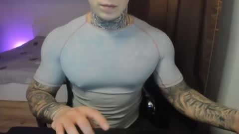 Snapshot of lewis_muscleee chatting on March 2026 06:13:01 PM blablablack online show from March 2026 06:13:01 PM
