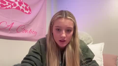Snapshot of lexaarose05 chatting on January 2025 03:11:01 AM lexisRose online show from January 2025 03:11:01 AM