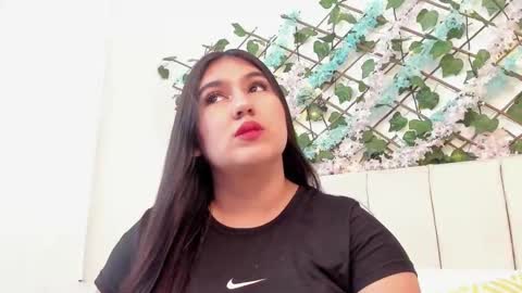 Snapshot of lexi_bloom chatting on September 2025 09:43:02 AM Gabrielle online show from September 2025 09:43:02 AM
