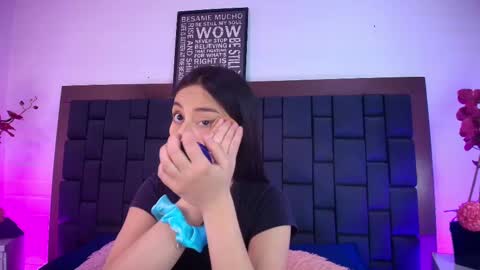 Snapshot of lexi_howard_ chatting on September 2025 01:35:01 PM Lexi Howard online show from September 2025 01:35:01 PM