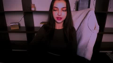 Alexia online show from December 2024 02:04:01 PM