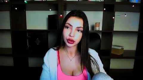 Alexia online show from February 2025 05:42:01 PM