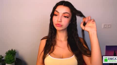 Alexia online show from September 2025 01:23:01 PM