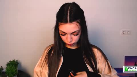 Alexia online show from September 2025 12:40:01 PM