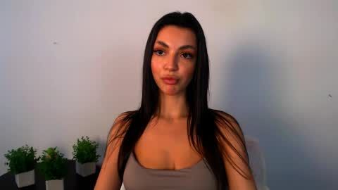 Alexia online show from May 2026 01:05:02 PM