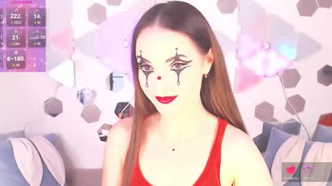 Alexia online show from October 2025 07:59:01 PM