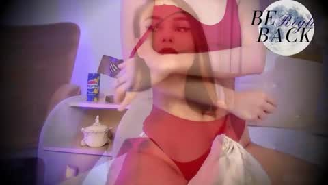 Luna online show from September 2025 05:49:01 PM