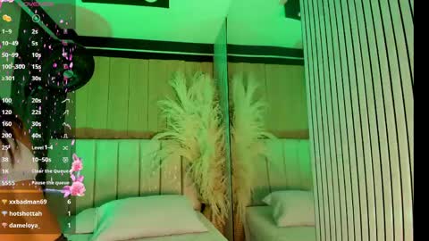 Lexi Adams  online show from April 2026 07:07:02 PM