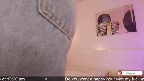 Snapshot of lexiee_grey_ chatting on March 2025 12:17:01 PM Lexie online show from March 2025 12:17:01 PM