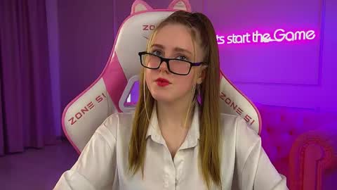 Lexi online show from May 2026 07:01:02 PM
