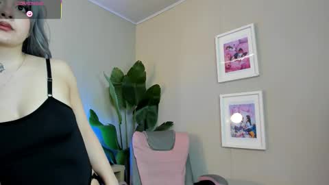 lexirouge           online show from November 2025 01:10:02 PM