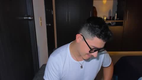 lexmiller18 online show from November 2025 04:56:01 AM