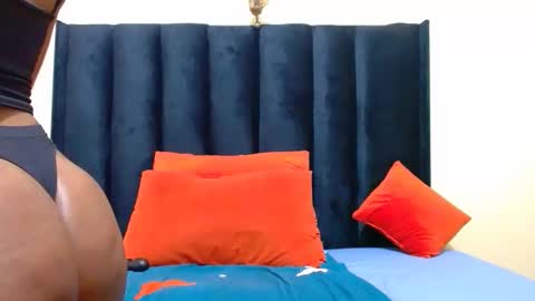 Snapshot of lexybooty09 chatting on October 2025 06:38:02 PM Silindile Caroline Madlala online show from October 2025 06:38:02 PM