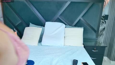 Snapshot of lexyrooss chatting on November 2025 07:57:01 PM Lexy online show from November 2025 07:57:01 PM