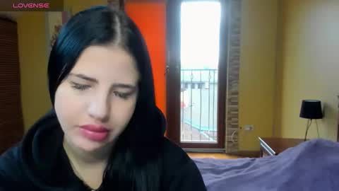 lexyswett online show from October 2025 06:32:01 AM