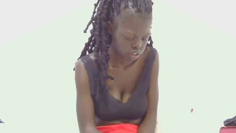 laylani69 online show from July 2026 07:02:02 PM