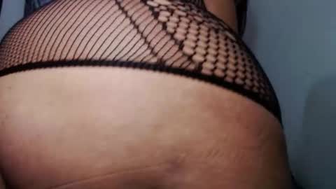 Snapshot of leyli_ass chatting on October 2025 01:37:02 AM leyli_ass online show from October 2025 01:37:02 AM