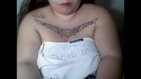 lhiannash33 online show from October 2025 10:04:01 AM