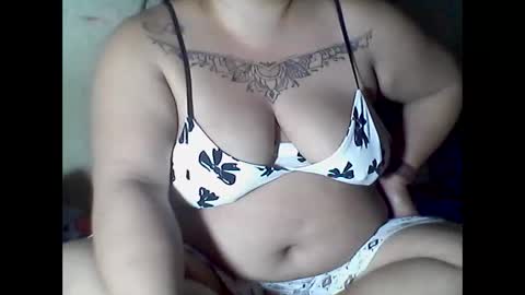 lhiannash33 online show from November 2025 09:13:01 PM