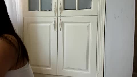 LEANNAA online show from September 2025 08:25:02 AM