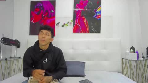 lia78couple online show from March 2026 08:32:01 PM