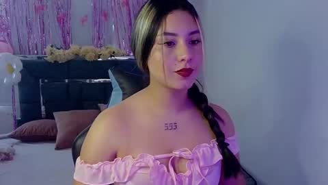 Lia  online show from October 2025 01:17:02 PM