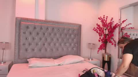 Lia  online show from April 2026 03:29:02 AM