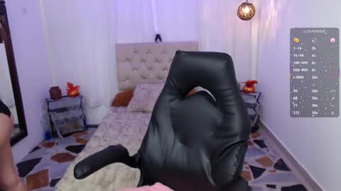 lia_glow online show from October 2025 08:36:02 PM