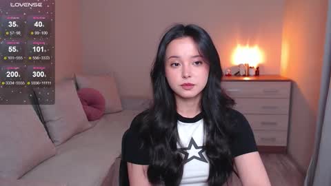 L I A online show from October 2025 02:25:02 PM