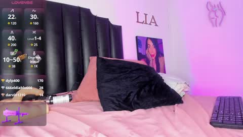 Snapshot of lia_johnsonn chatting on January 2025 01:53:02 PM Lia Jhonson online show from January 2025 01:53:02 PM