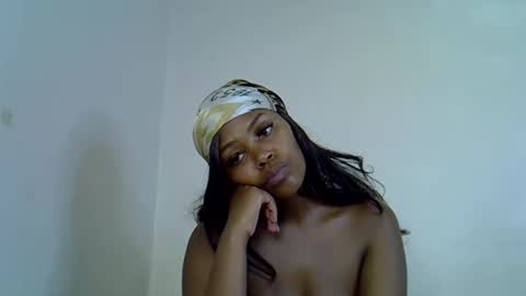 Snapshot of lia_jupiter1 chatting on October 2025 03:24:01 PM lia online show from October 2025 03:24:01 PM