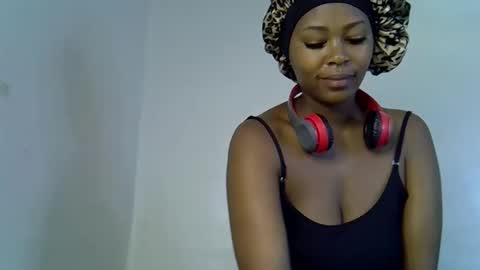 Snapshot of lia_jupiter1 chatting on October 2025 05:19:01 AM lia online show from October 2025 05:19:01 AM